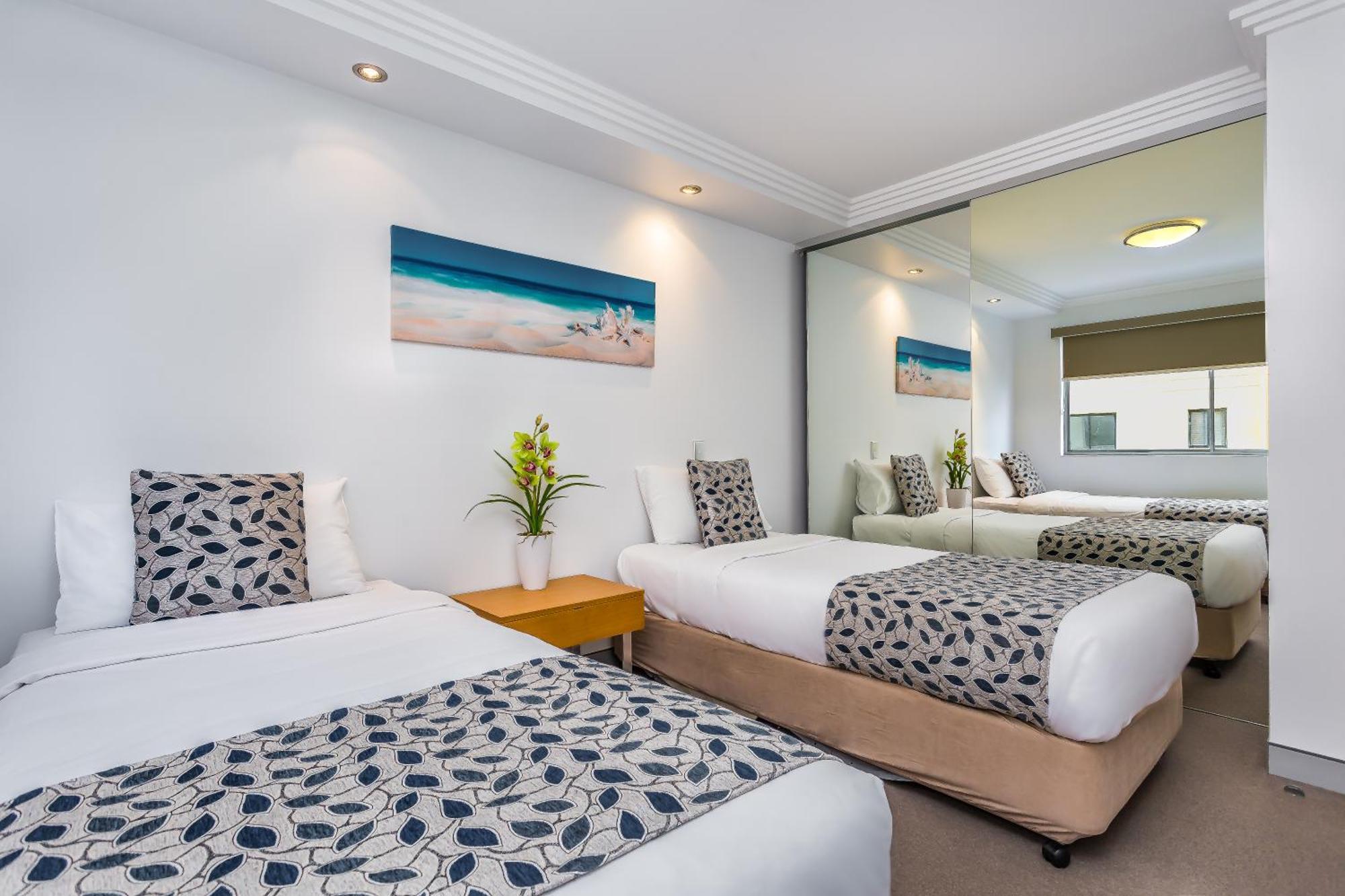 Redvue Holiday Apartments Redcliffe Exterior photo