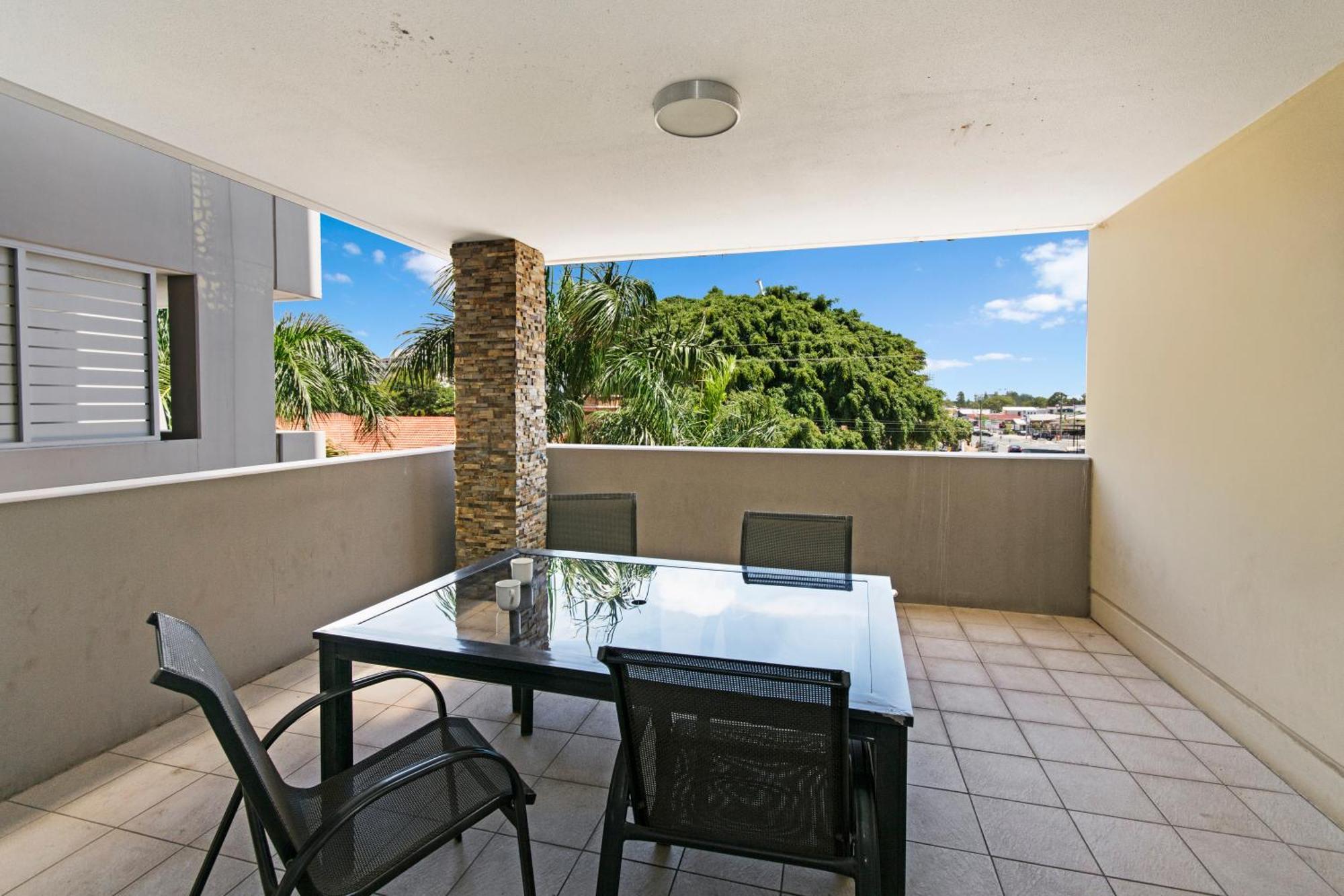 Redvue Holiday Apartments Redcliffe Exterior photo